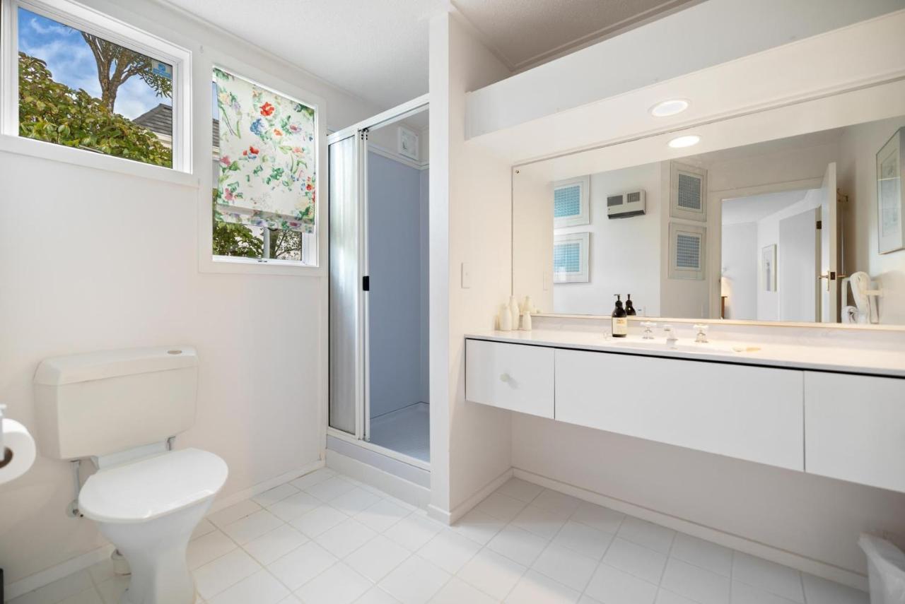 Charming Views Appartement Wanaka Buitenkant foto