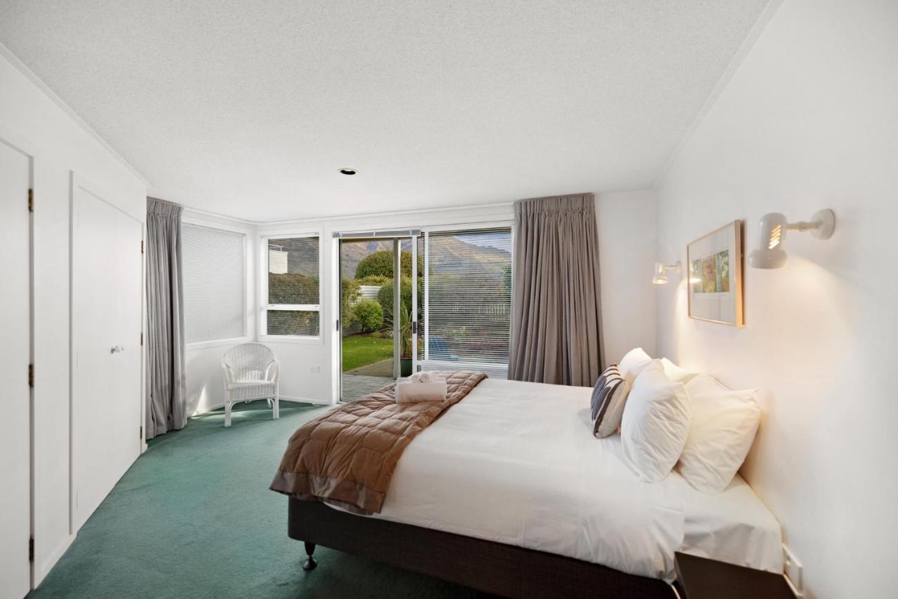 Charming Views Appartement Wanaka Buitenkant foto